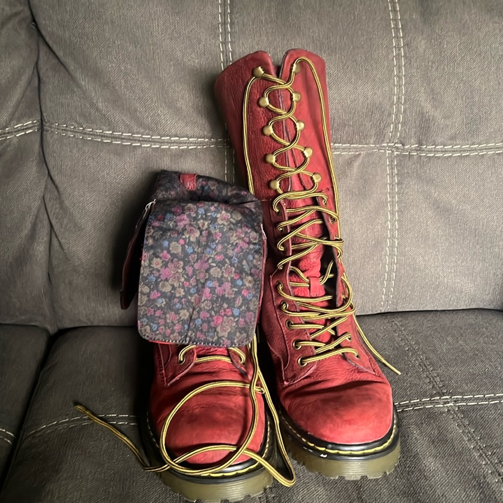 Dr. Martens  Red Leather Boots Foldable with flower print inside Womens Size 10